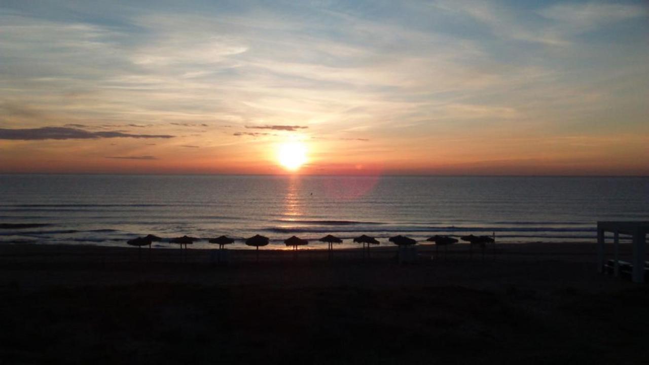 Cozy House Near La Mata Beach Torrevieja Ngoại thất bức ảnh